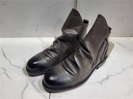 Vinthen Leather Boots Size 9 Men