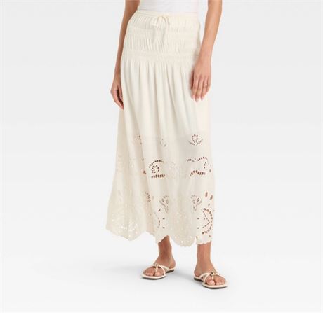 (M) Women's High-RIse Embroidered Eyelet Drop