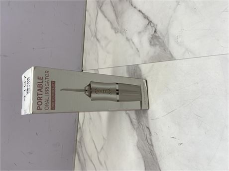 Portable Oral Irrigator