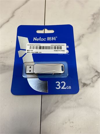 Netac 32GB USB Flash Drive