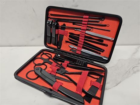 Manicure and Pedicure Set