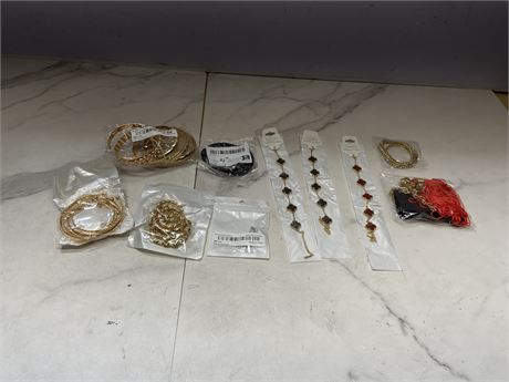 Lot of Jewelry Accessories