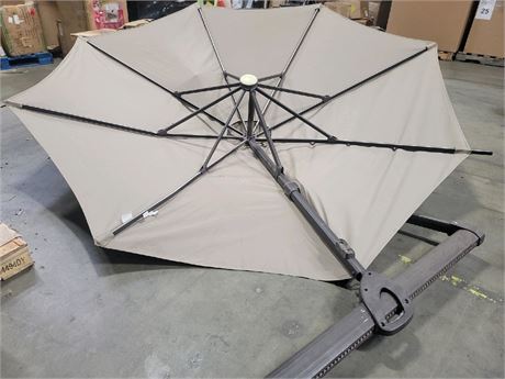 *11' Color Changing LED Cantilever Umbrella