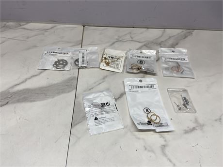 Assorted Jewelry and Accessories Lot