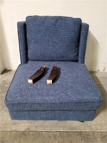 Shyanne Fabric Accent Chair