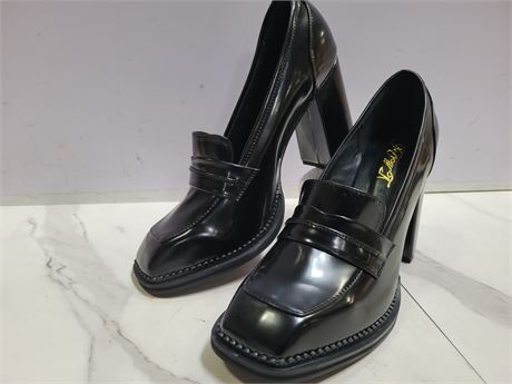 Black High Heel Loafers size 15