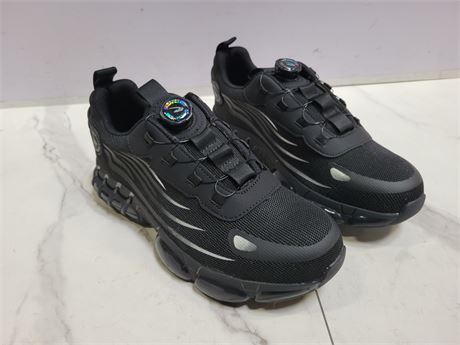 Black Athletic Sneakers size 45.5 EU
