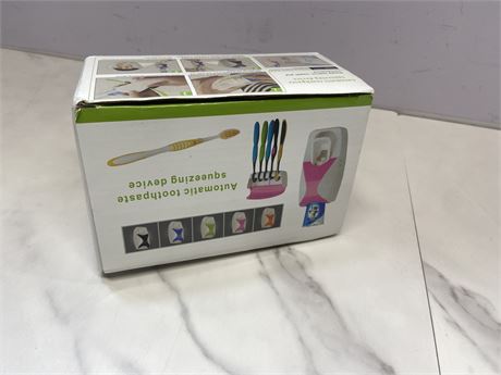 Automatic Toothpaste Squeezing Device