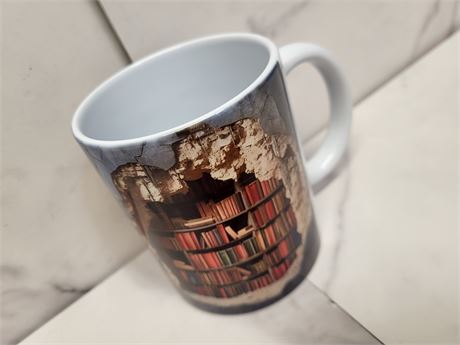 Decorative Mug with Bookshelf Design